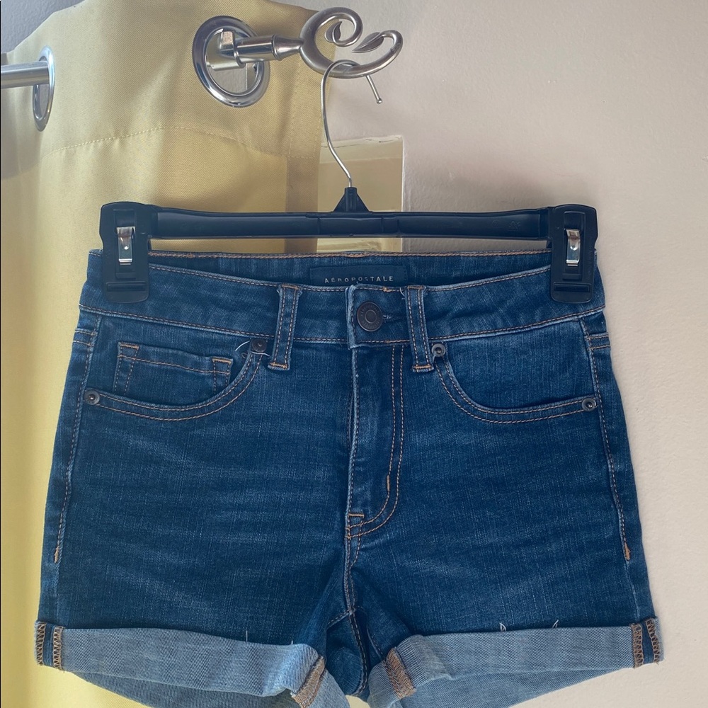 Aeropostale women’s size 000 dark wash denim shorts